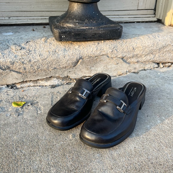 Gorgeous Black Leather Villager Mules - Size 7 - Picture 7 of 11